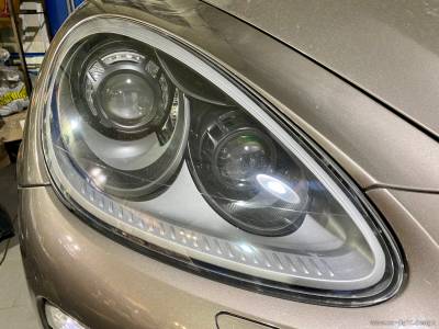 Оптика Porsche Cayenne с установленной bi-led линзой