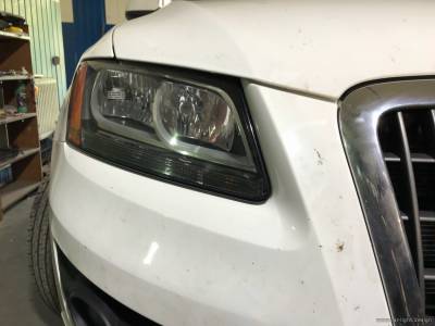 Правая фара Audi Q5 после восстановления герметизации