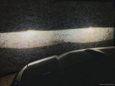 Свет оптики автомобиля Subaru Outback после ремонта