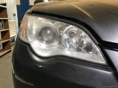 Оптика автомобиля Subaru Outback до ремонта