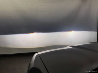 Свет фар Skoda Octavia A5 с биксеноновой линзой