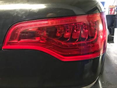 Задняя светодиодная фара стоп Audi Q7