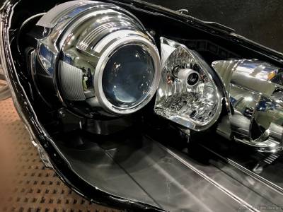 Модуль света оптики Porsche Cayenne до чистки и замене масок