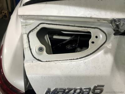 Снятая задняя стоп фара с автомобиля Mazda 6