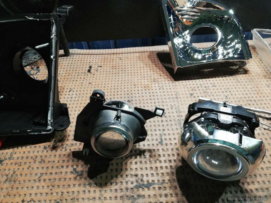 встановлення билинзи Hella 3.0 Original у фару Lexus LX470