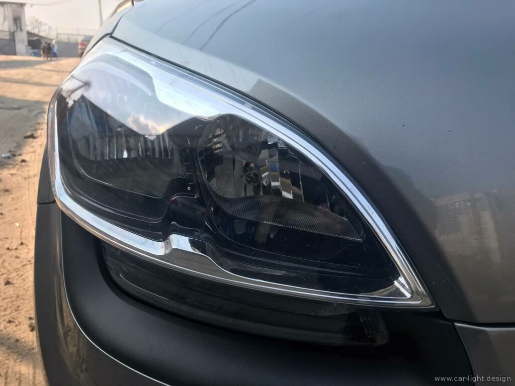 Ремонтована фара KIA Soul після герметизації